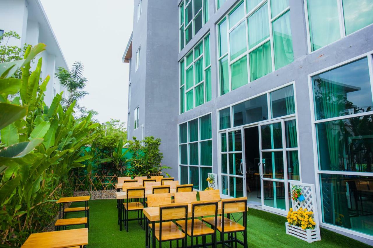 Km Hotel Chiang Mai Exterior foto
